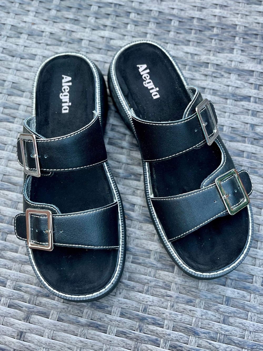 Alegria Iza Black Double-Buckle Platform Slide Sandals size EU 40, US 9.5 - Picture 7 of 9